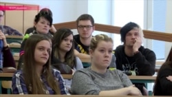 «Ложь №8»: как чешских студентов учат вычислять кремлевскую пропаганду (видео)