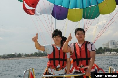 Ас үйдегі порно Жыныстық қатынастағы жұптың фотосы