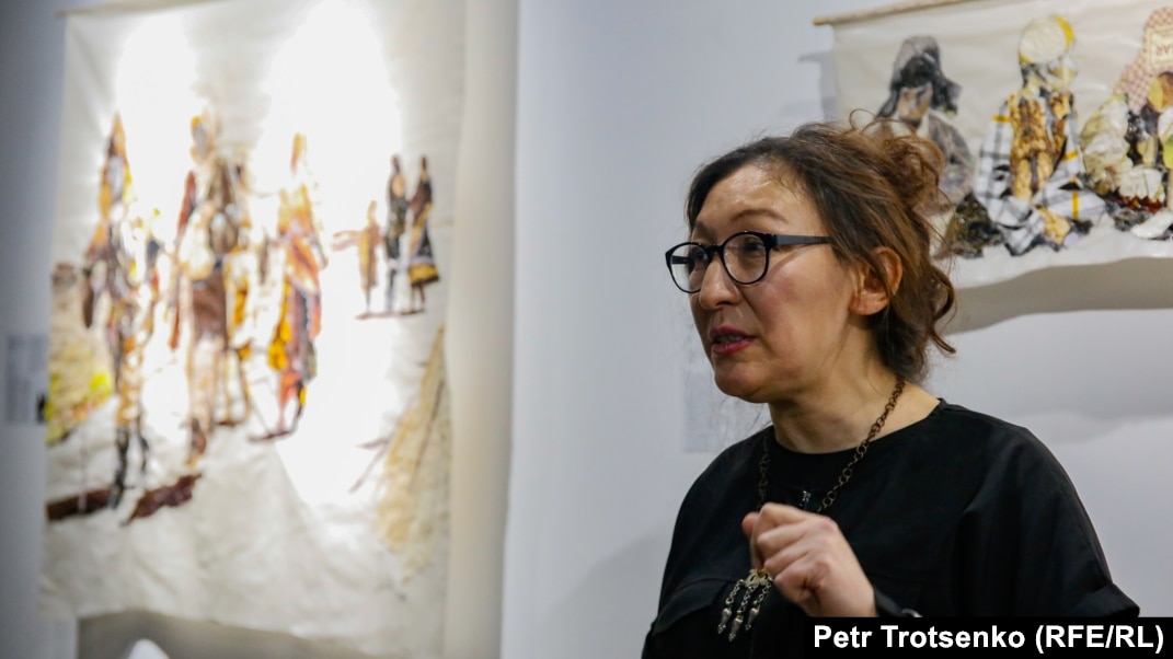 Секс орыс жетілген бизнес-леди лесбиянки жалдау