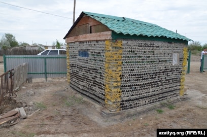 Шығыңқы бөкселердің порнофотосуреттері