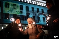 Встреча Нового года в центре Софии, у здания Болгарского национального банка