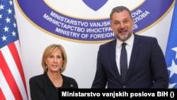 Ministar vanjskih poslova Bosne i Hercegovine Elmedin Konaković u Sarajevu sa zastupnicom u Predstavničkom domu Kongresa Sjedinjenih Američkih Država Claudijom Tenney.