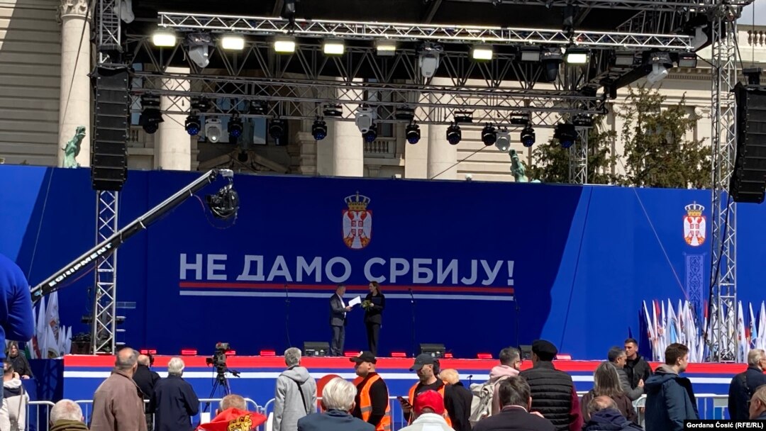 Бината на денешниот провладин собир во Белград 