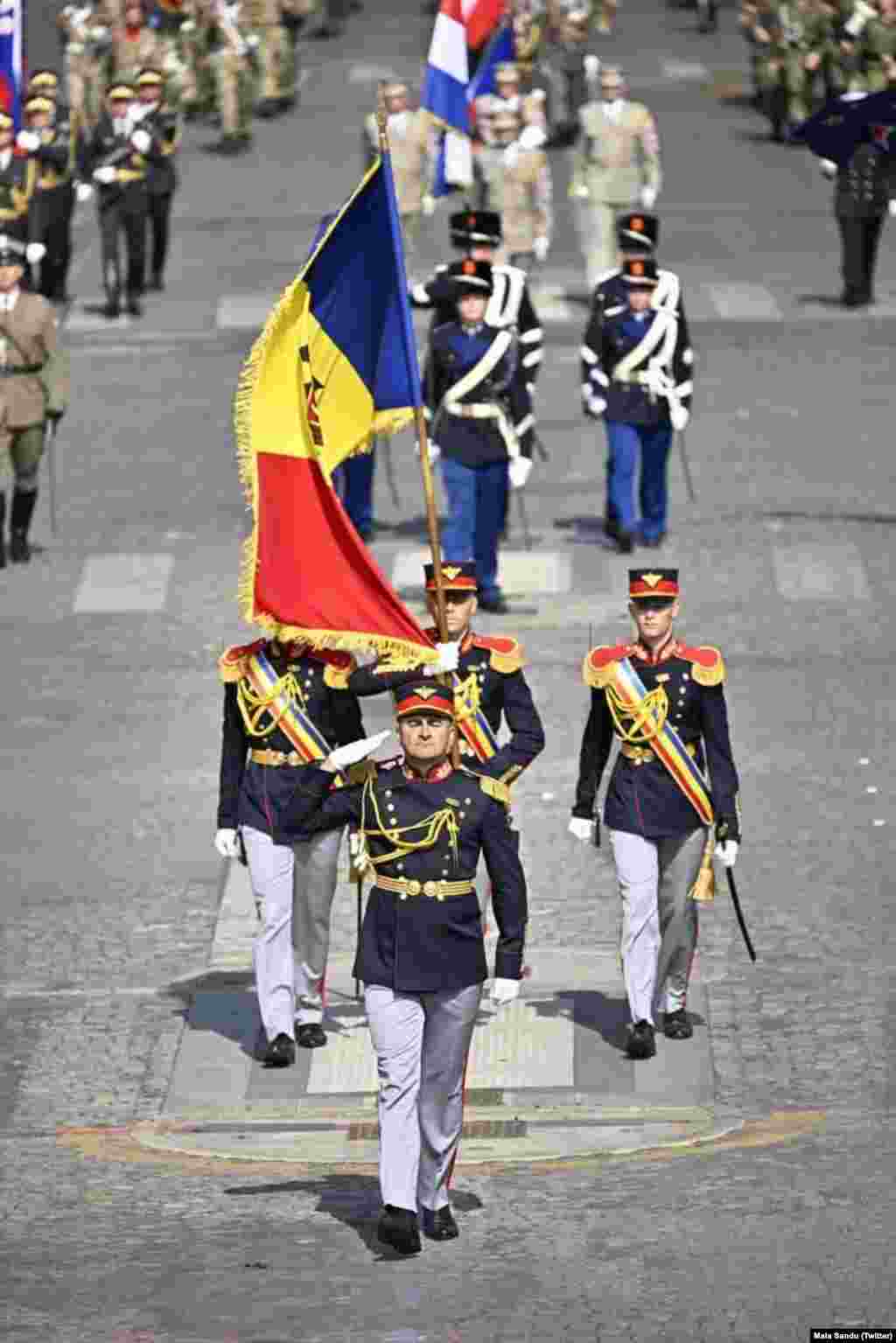 Militari moldoveni, participând în premieră la parada de Ziua Națională a Franței din 14 iulie 2026.
