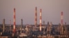Нафтопереробний завод, фото ілюстративне