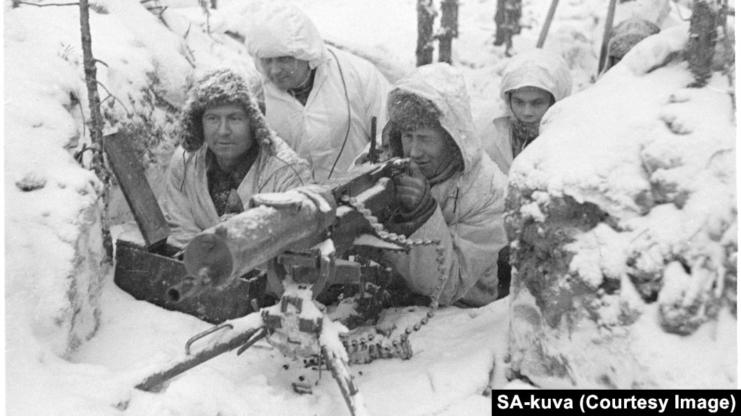 Трусики фотосуреттері жоқ әдемі бөкселер