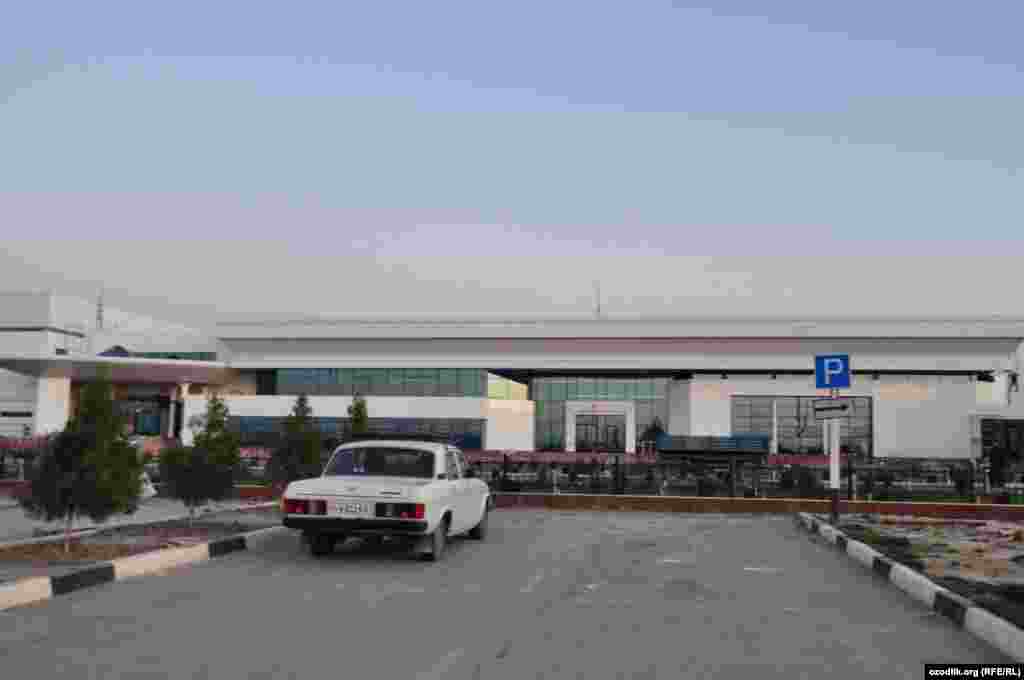 Қурилиш ишлари ниҳоясига етказила&euml;тган Навоий халқаро аэропорти