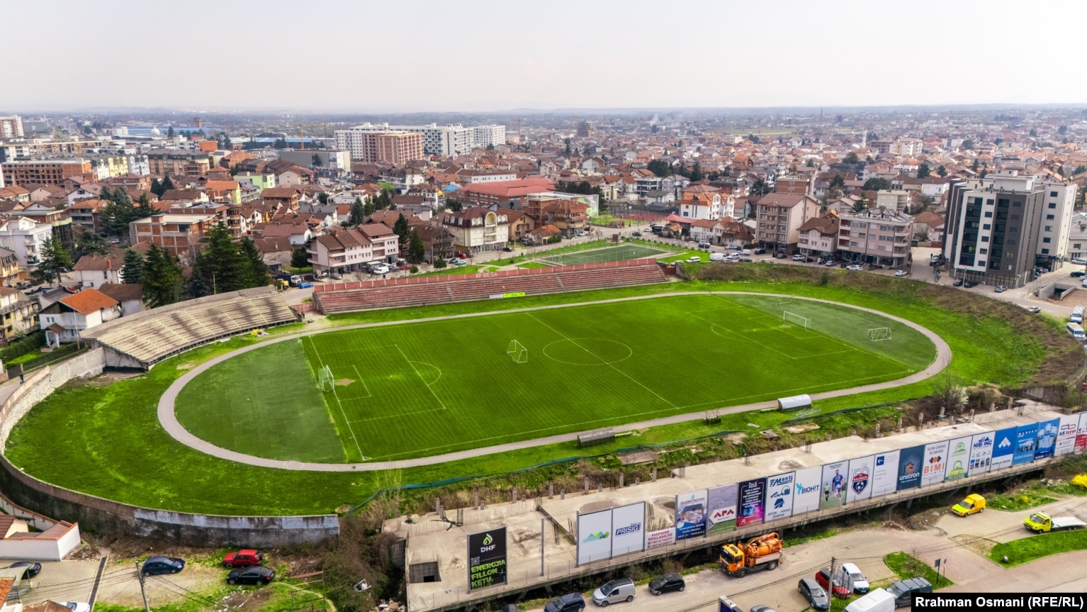 Stadiumi i Pejës, i njohur si stadiumi "Shahin Haxhiislami", duke kështu sot. Ky stadium ishte ndërtuar në vitin 1938. Rindërtimi në të nisi më 2024.