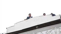 СБУ задержала Саакашвили, но его сторонники блокируют машины силовиков