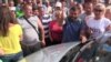 Група людей блокує пункти пропуску на українсько-польському кордоні 
