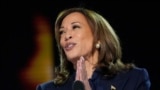 Kamala Harris acceptă nominalizarea democrată la președinția SUA.