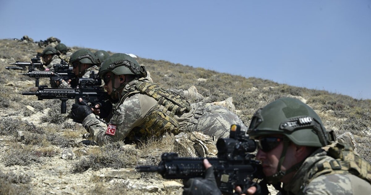 Armenia, Azerbaijan Conduct Large-Scale Military Exercises