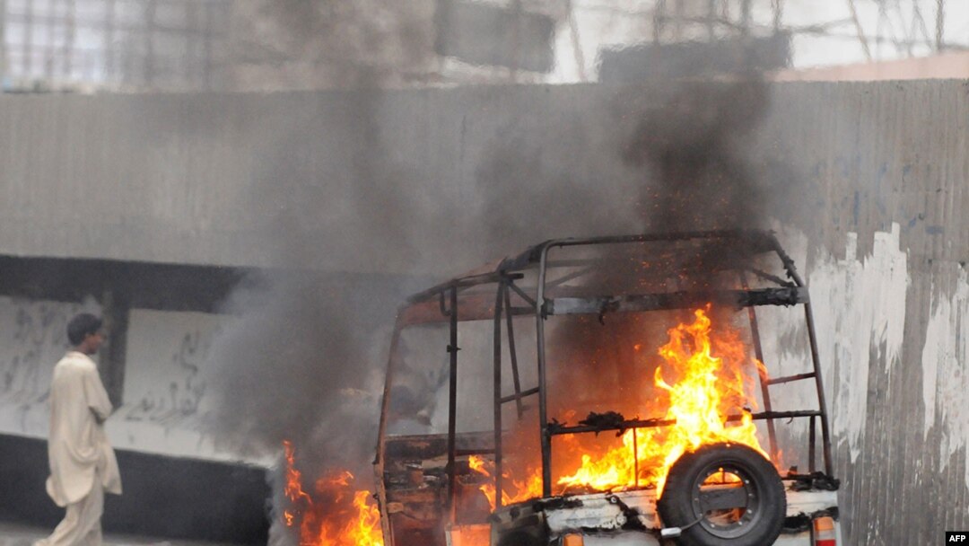 A recent wave of street battles in Karachi this month left 120 people dead. 