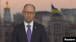 Arseniy Yatsenyuk istefasını elan edir, 10 aprel, 2016-cı il