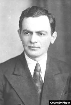 Наум Коган.