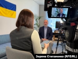 Євродепутат від Фінляндії Пекка Товері під час інтервʼю Радіо Свобода в Брюсселі, Бельгія, 7 квітня 2026 року