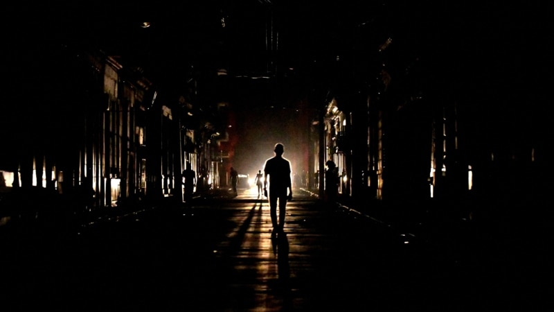 ფსკერისკენ მიმავალი კუნძული: რით დასრულდება ტრამპისა და კუბის დაპირისპირება