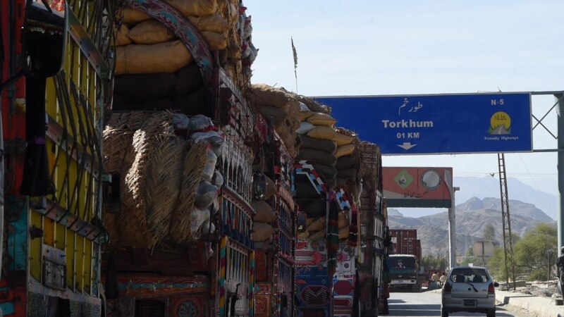 پاکستان وايي، افغانستان ته یې صادرات کم شوي