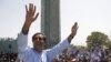 Karzai Rival Tells Huge Crowd Afghan Race Not Over