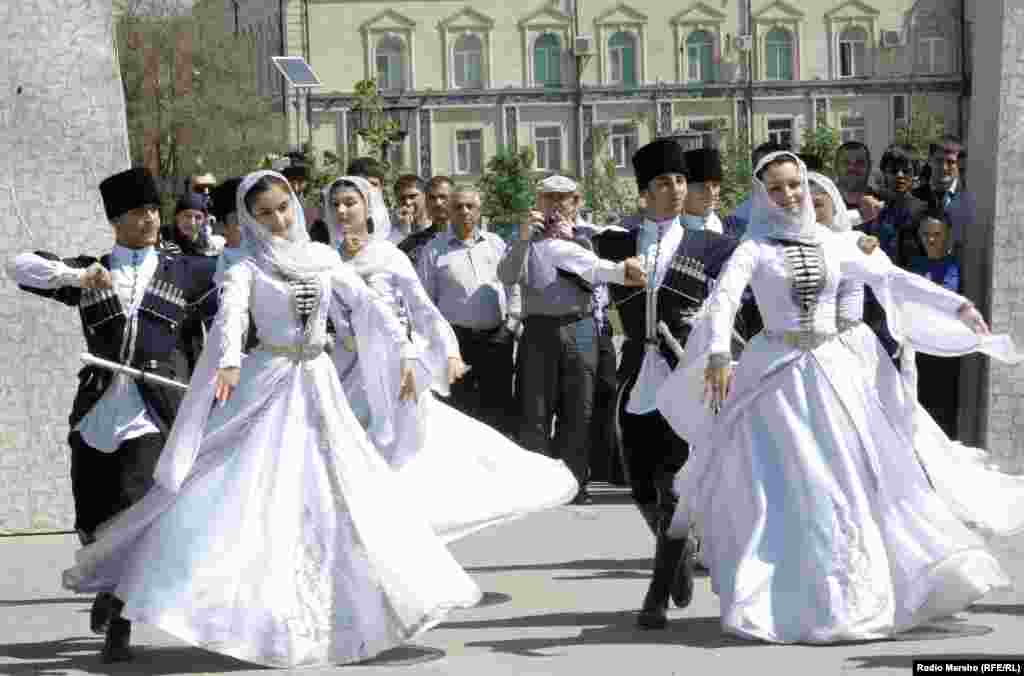 Охан-беттан 25-чу дийнахь нохчийн меттан де даздира Соьлж-гIалахь. 