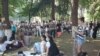 За год существования тбилисский фли-маркет стал довольно популярным среди горожан – главным образом молодежи