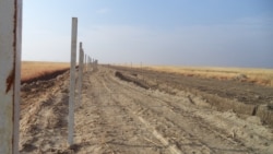 Türkmenistan öz serhedine tikenli simleri çekip başlady