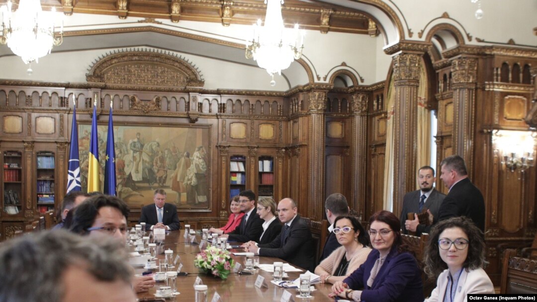 Intilnirea intre presedintele Iohannis-magistrati la care se discuta criza din justitie si referendumul