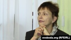 Maryna Adamovich, the wife of Mikola Statkevich, says she was told that her husband has been put in solitary confinement.