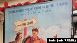 „Epoca de aur”: expoziție-licitație cu lucruri personale ale dictatorilor Ceaușescu scoase la vânzare.