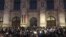 Magistrați pe treptele Palatului de Justiție din București, la protestul împotriva modificării legilor Justiției de către puterea PSD, martie 2019 - coperta paginii de Facebook a AMASP