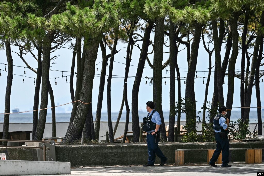 Policia patrullon në qytetin Çibu, në prefekturën Çiba të Japonisë, më 30 korrik 2025.
