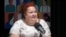 Larisa Popovici, în studioul Europei Libere, în timpul înregistrării podcastului „Laboratorul Social”