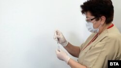 Ваксинирани в България до момента са 4739 души
