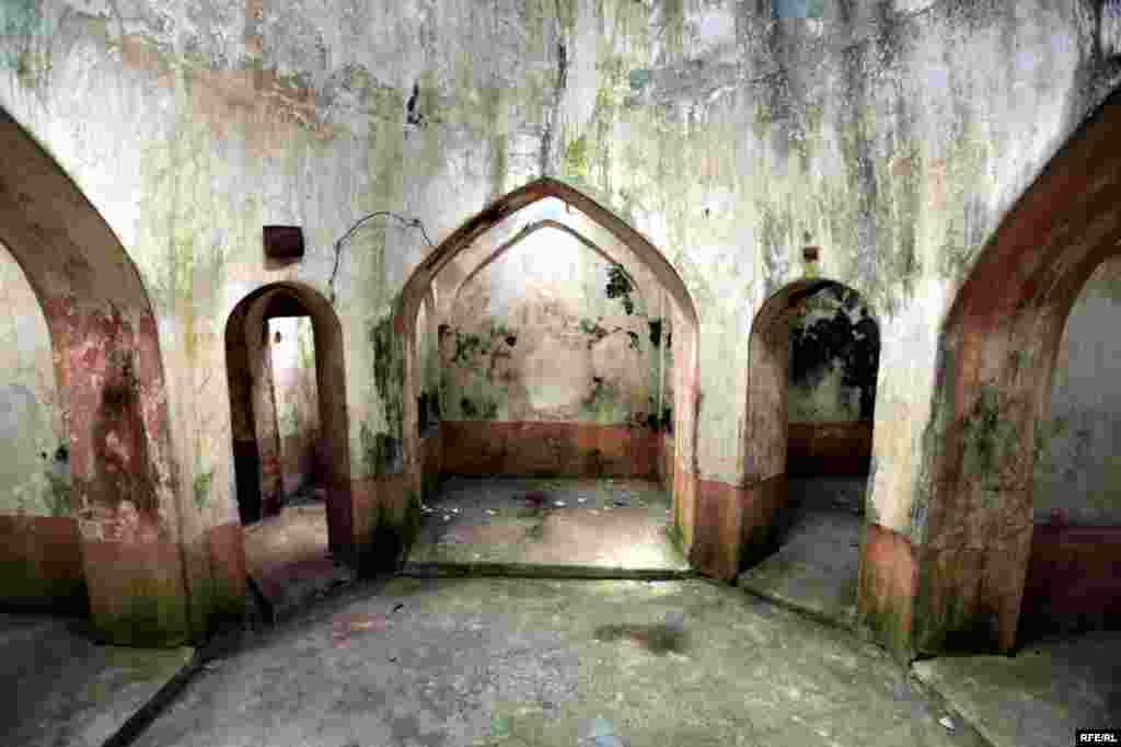 Təmirə ehtiyaclı tarixi abidələr #29