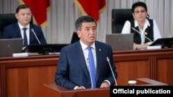 Сооронбай Жээнбеков.