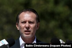 Premierul Florin Cîțu este și senator PNL, cu primul mandat de parlamentar PNL obținut în 2016. El a fost desemnat ministru de Finanțe de Ludovic Orban în noiembrie 2019.