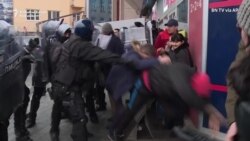 Bosnian Police Detain Protesters Seeking Answers Over Young Man's Death