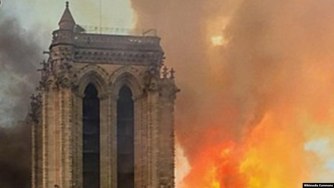 Paris Notre-Dame fire
