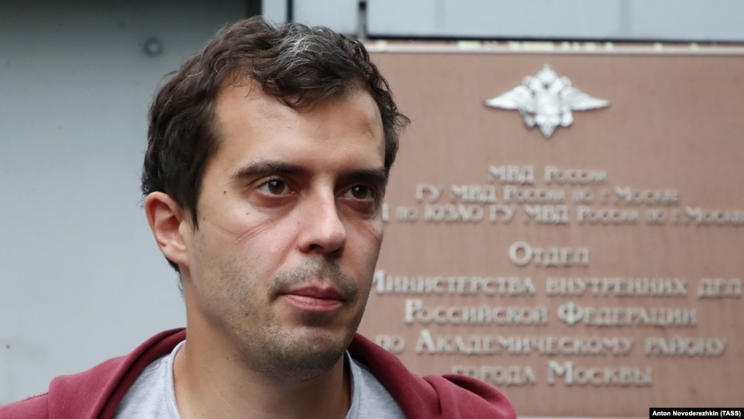 Роман Доброхотов