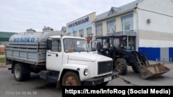 Каб даставіць ваду ў розныя раёны Рагачова выкарыстоўваюць сярод іншага малакавозы