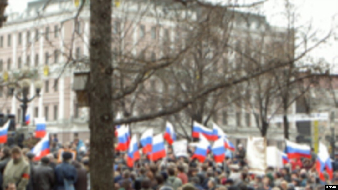Считается, что в период экономического кризиса протестные настроения в российском обществе усилились, однако в День гнева это не проявилось