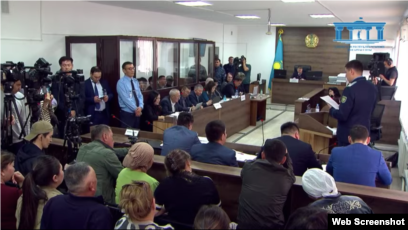 Үйде жасырын камера секс