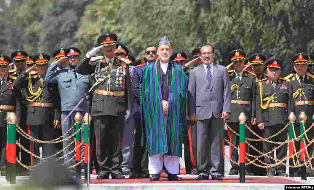 Afghanistan-Kabul:Afghan President Hamid Karzai attends Afghan Independence Day celebrations in Kabul August 18, 2012.