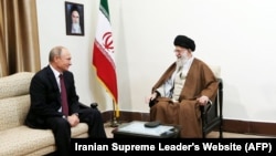 IRAN -- Iran's supreme leader Ayatollah Ali Khamenei (R) meets with Russian president Vladimir Putin in Tehran, November 1, 2017