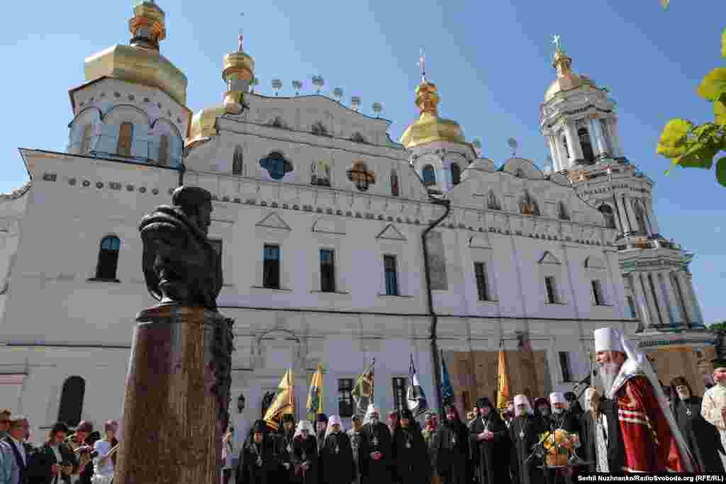 Після богослужіння митрополит Епіфаній звернувся до присутніх. Він наголосив на важливості відновлення історичної правди та відродження Свято-Успенської Києво-Печерської лаври. За його словами, «повернення нашої історичної пам’яті викликає гостру реакцію ворога, адже війна триває на різних фронтах, зокрема й на історичному, де Росія століттями намагалася знищити українську ідентичність»
