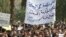 Baghdad residents protest to demand better municipal services 