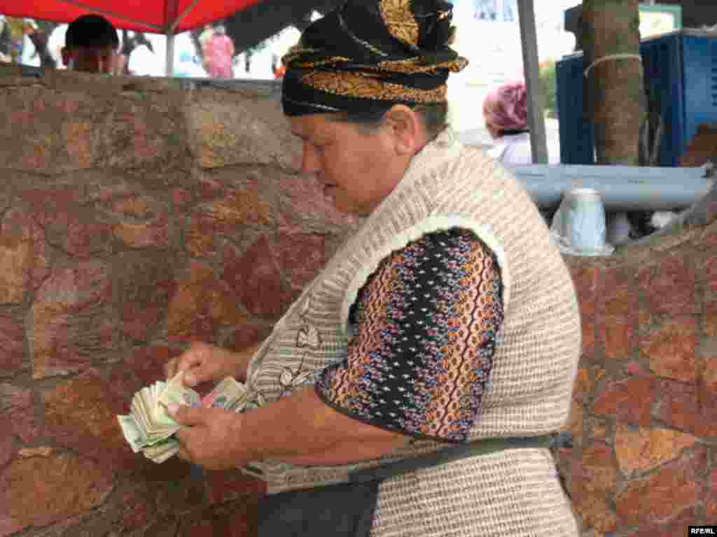 Uzbek Women Today #23