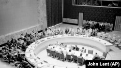 Зала для засідань Ради безпеки у новій штаб-квартирі ООН у Нью-Йорку, 18 червня 1952 року