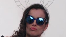 Ukrainian Fashion Model Breaks Barriers To Get To New York