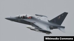 Un avion Yak-130 (poză simbol)